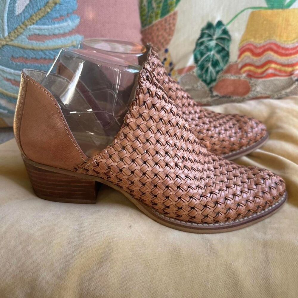 Diba-true Women's Tan and Brown Oxfords